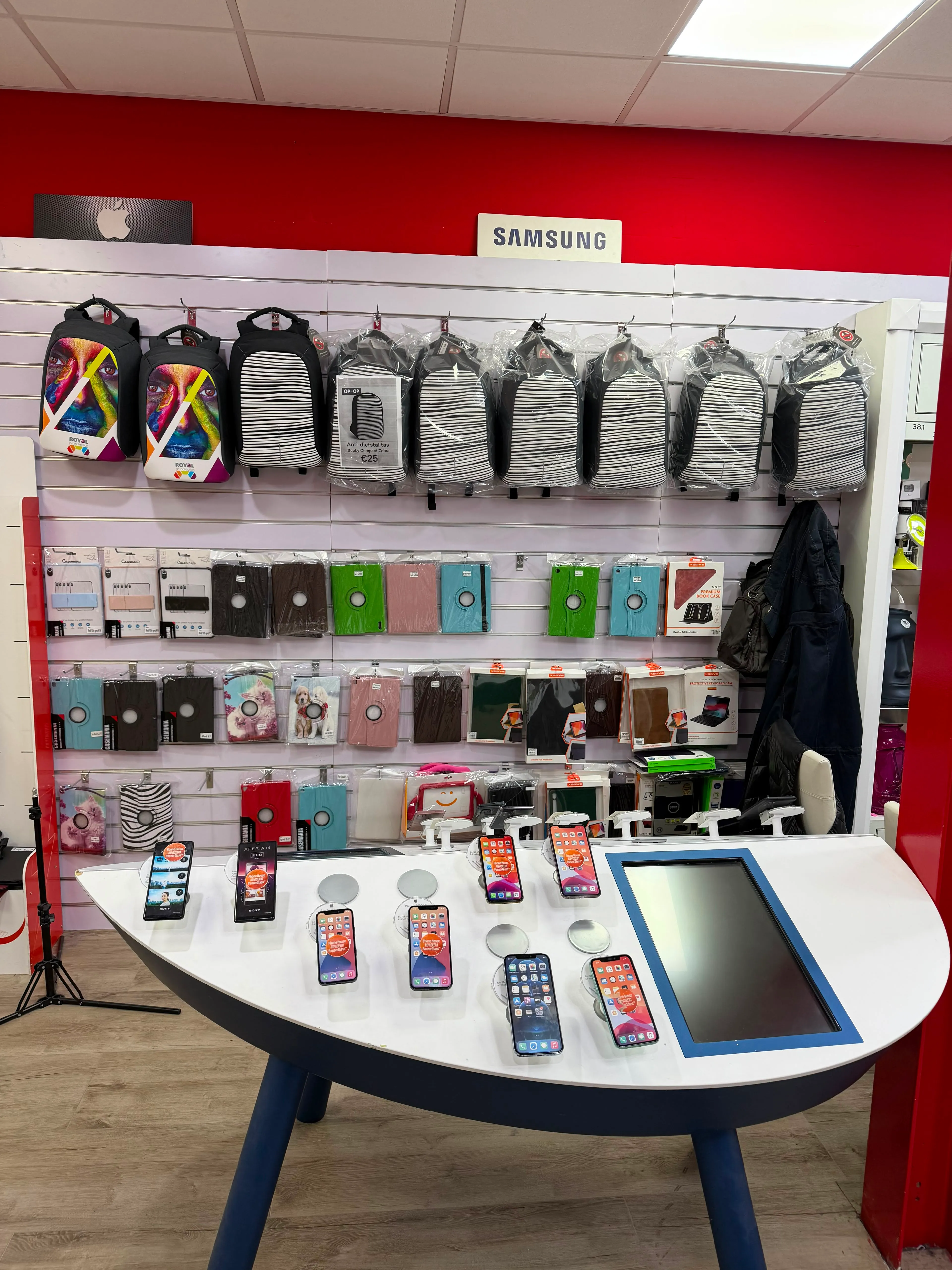 Nieuwste smartphones overzichtelijk gepresenteerd op onze showroomtafel